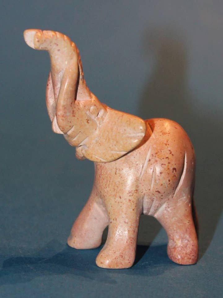 Small elephant - soapstone for wholesale by polanski speckstein