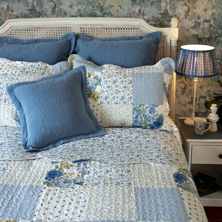 Forever England / Millie Mae – wholesale Quilt – Melissa Blue Patchwork Bedspread