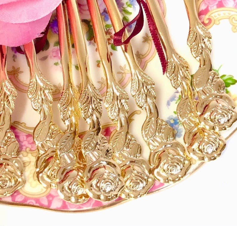 All Little Cute Things - Venta al por mayor Cucharas de mesa - Cucharilla chapada en oro con mango de rosa para té, café o postre3