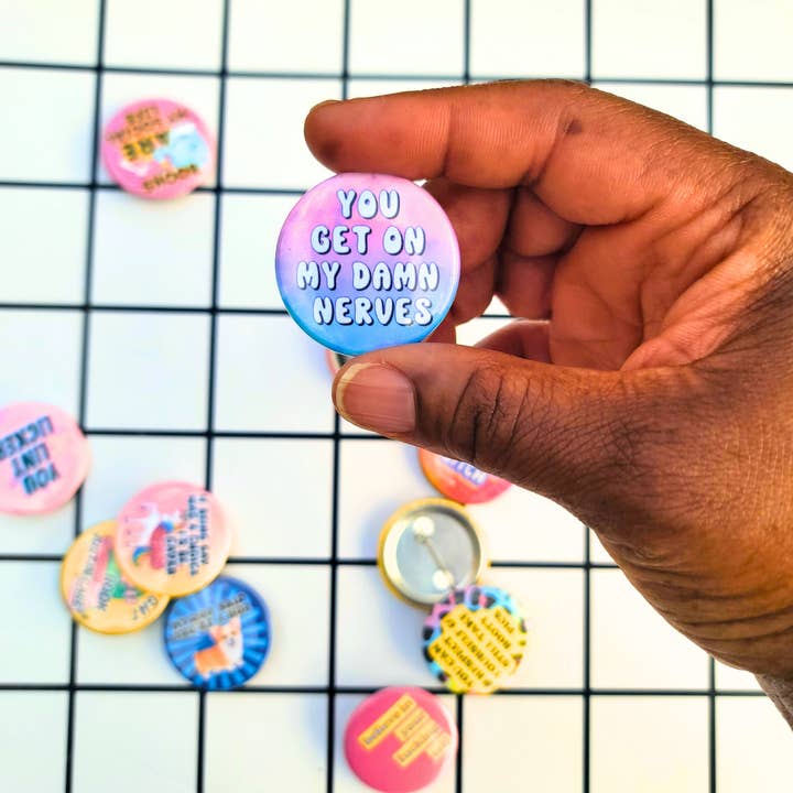 BOUTON TU M'ENERVES VRAIMENT pour la vente par TEAM JEMINI DESIGNS