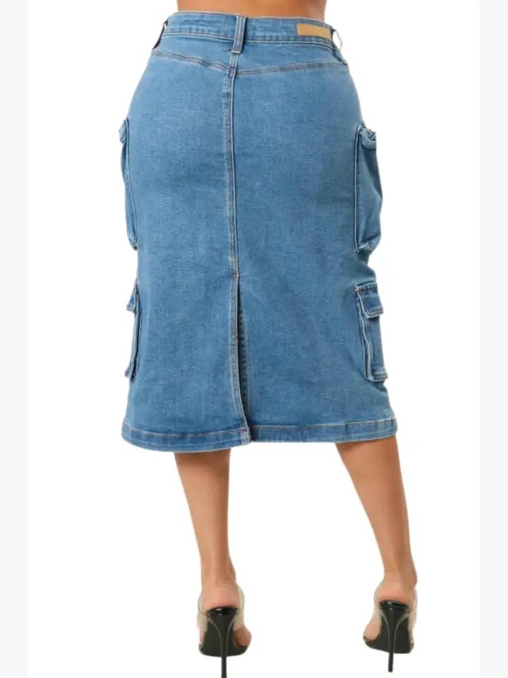 DENIM MEDIO Falda midi de mezclilla cargo con bolsillos de tiro alto y abertura trasera 58972M de venta al por mayor en Faire1