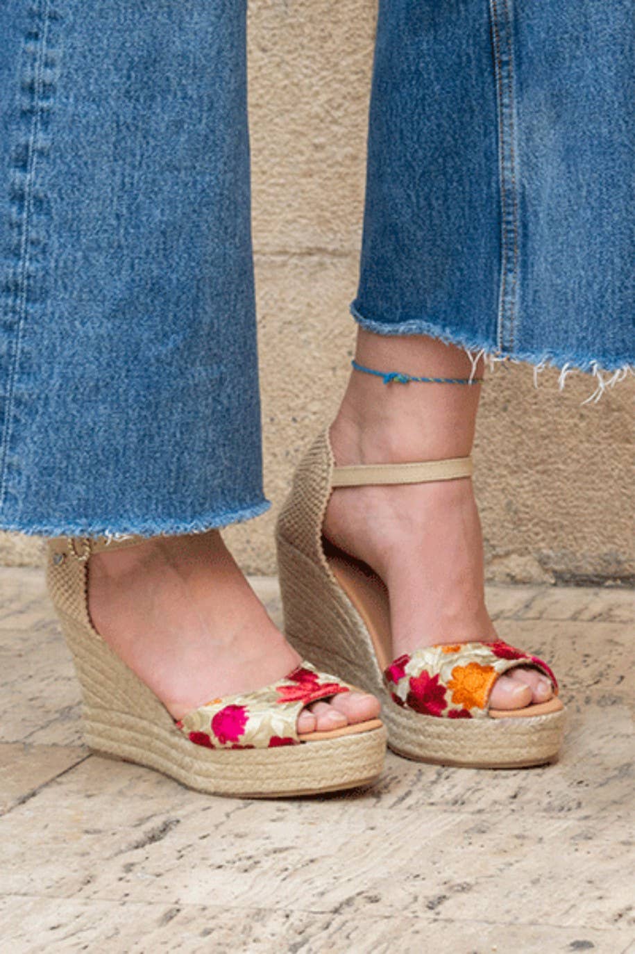 La Valeta Espadrilles-Ibera Factory Shoes slu - Venta al por mayor Zapatillas urbanas - Mujer - Camelia Peep Toe | Cuñas Bordadas8
