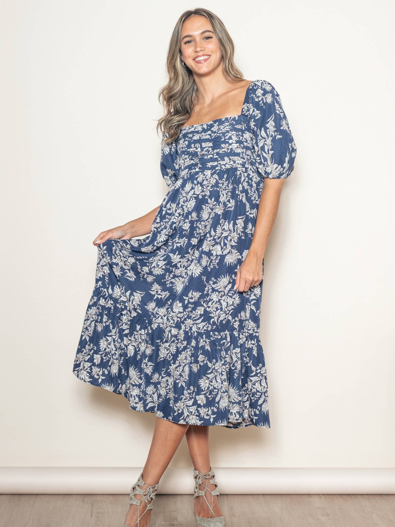 Elloh Collection - Wholesale Dress - Women's - Romantic Bubble Sleeve Pleated Midi Dress with Pockets9