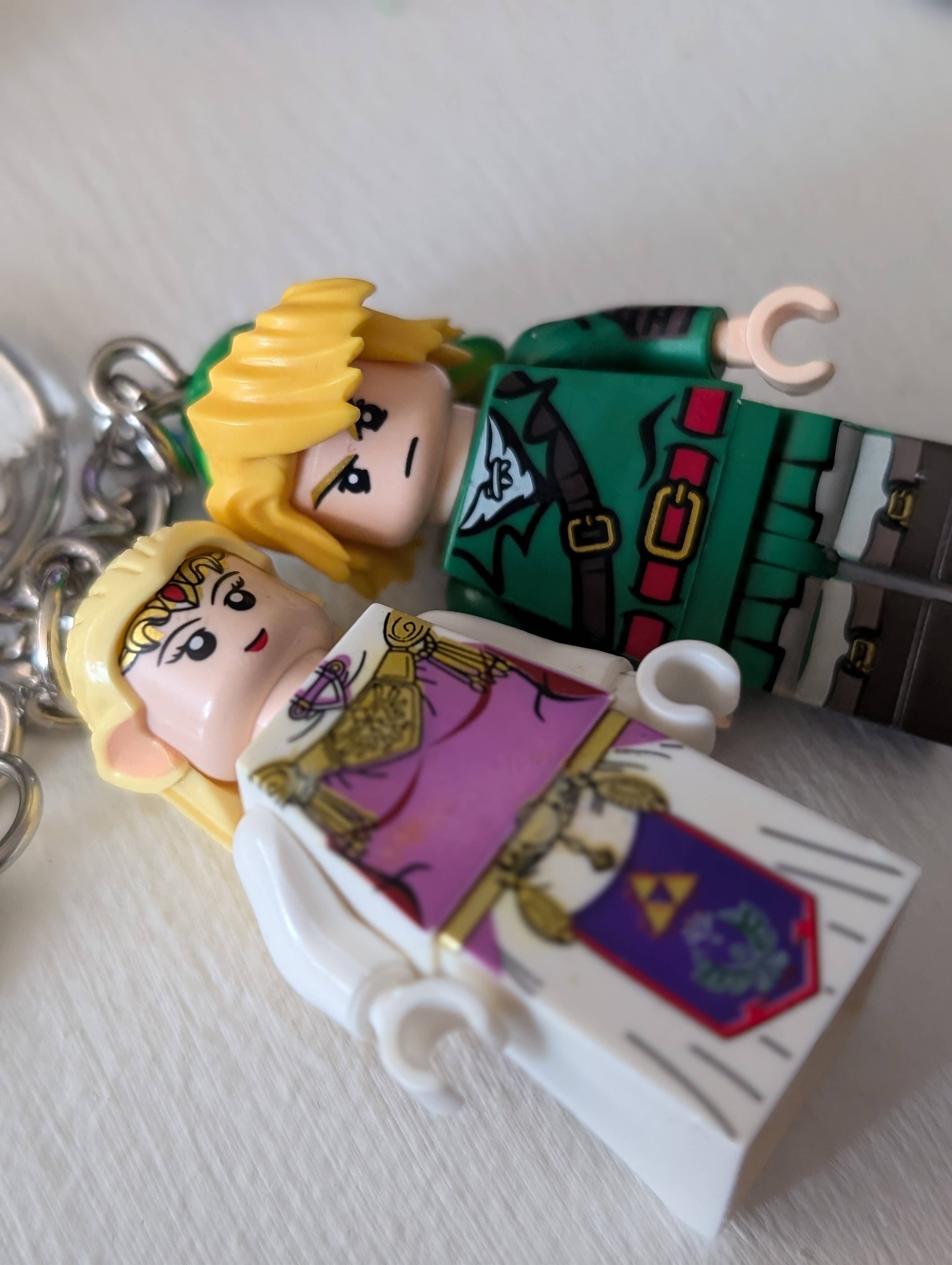 Con-Quest Crafts - Wholesale Keychain - Unisex - Video Game Character Mini-Figure Keychains1