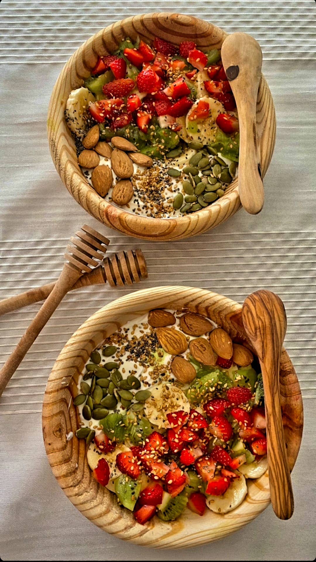 Carthage Trade Gallery - Wholesale Bowl - Olive wood bowl - 14 cm1