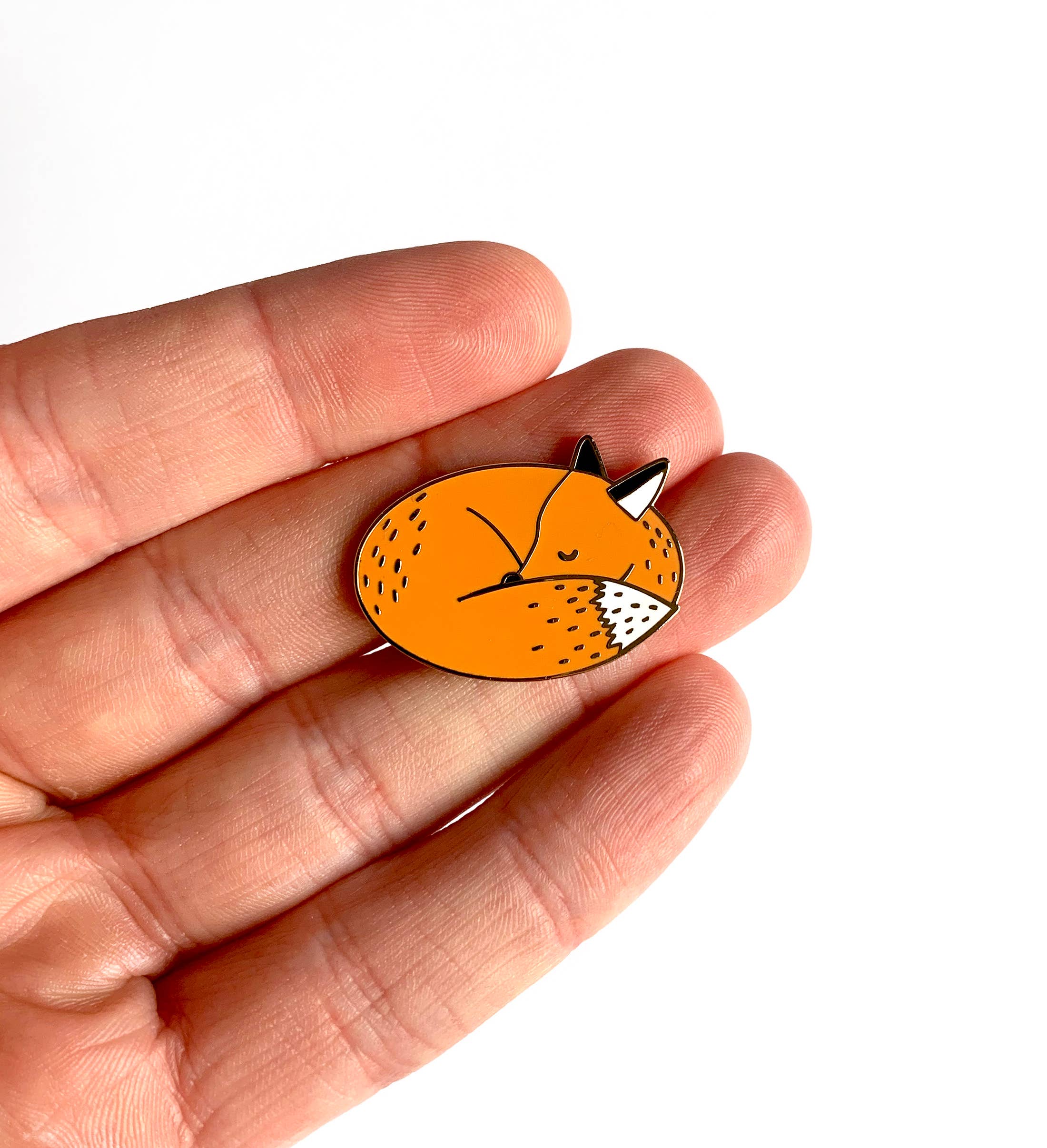 Tom Hardwick - Wholesale Reversspeld/knoop - Slapende Fox emaille pin1