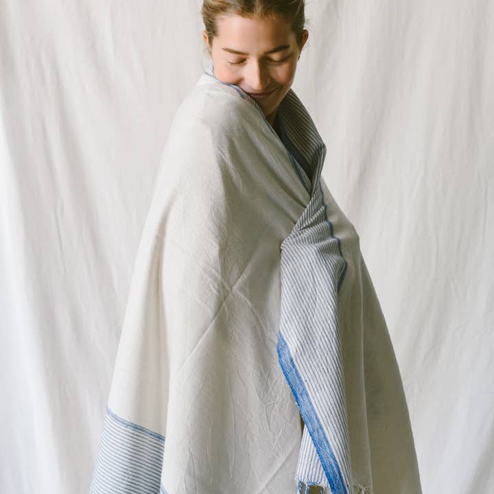 HOME & LOFT – Großhandel Badehandtuch – Elfenbeinblaues Tribeca-Handtuch1