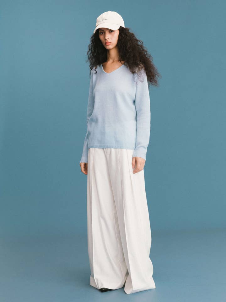 CUBIC – wholesale Knitted jumper – Women′s – ONE BY CUBIC Boxy 100% Sheep Wool Knitwear Jumper18