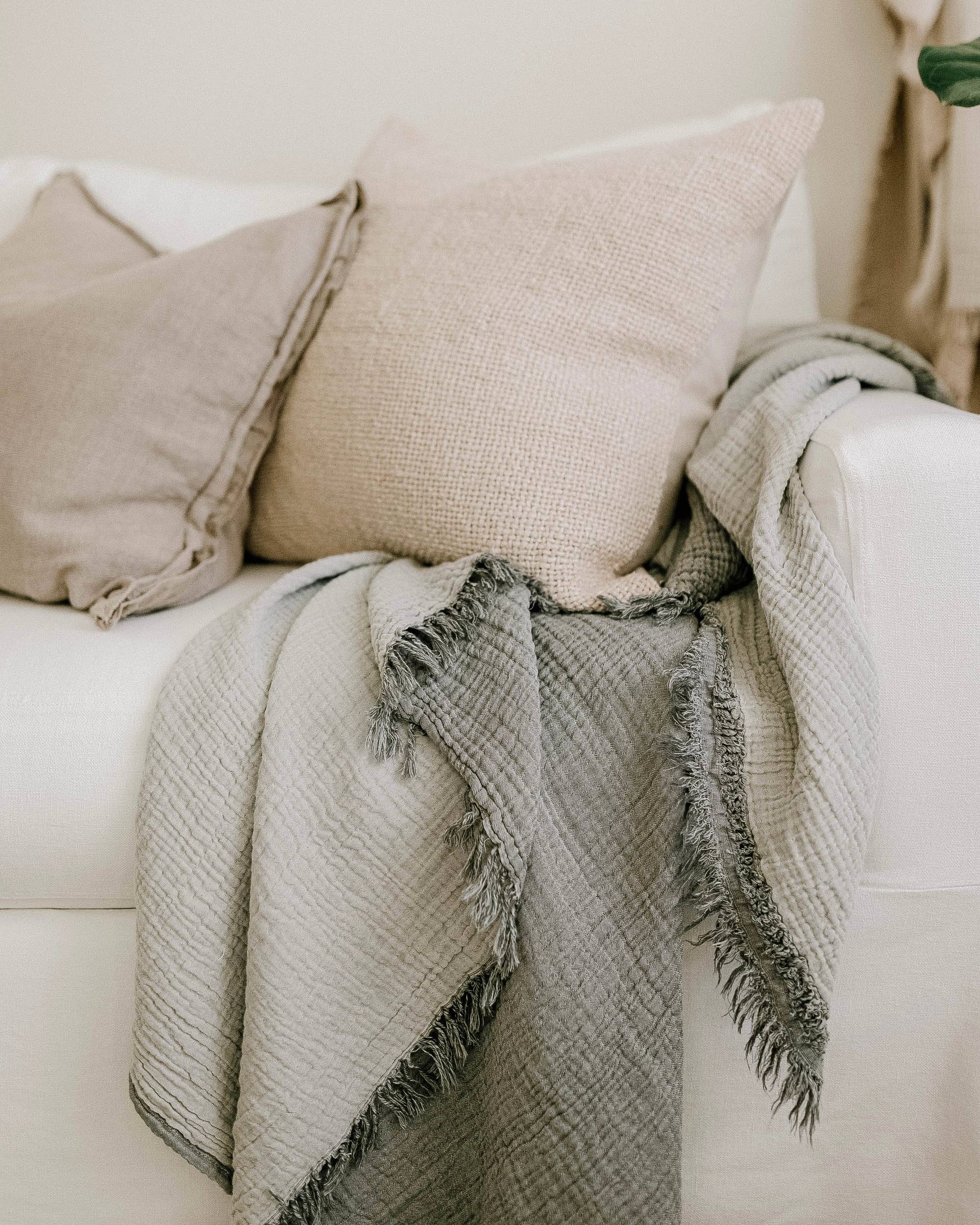 Woven Stories - Wholesale Throw Blanket - Cocoon Cotton Reversible Throw Blanket9