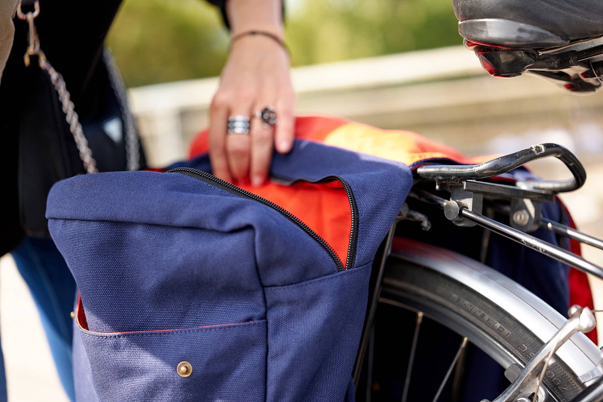 BADAWIN - Wholesale Biking Accessories - Sacha Badawin Double Bike Rack Bag1