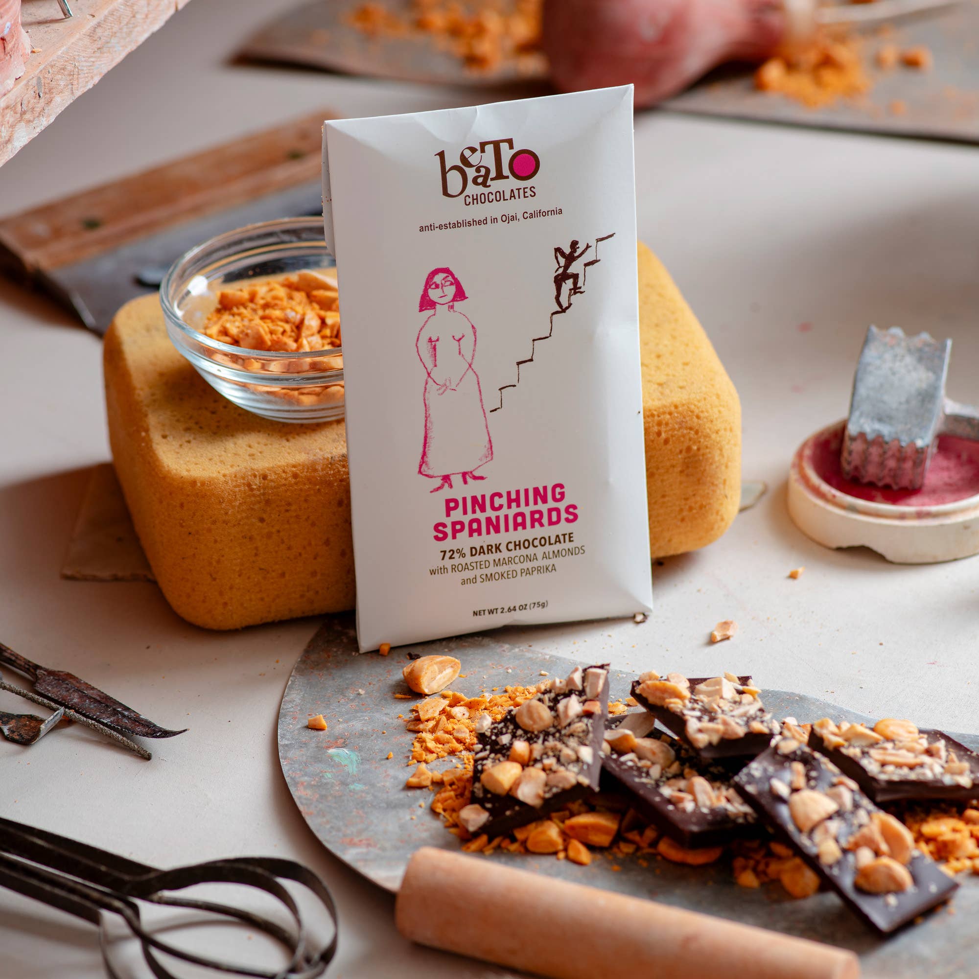 Beato Chocolates - Wholesale Chocolate Bar - Pinching Spaniards Chocolate Bar with Almonds (75g/2.64oz)3