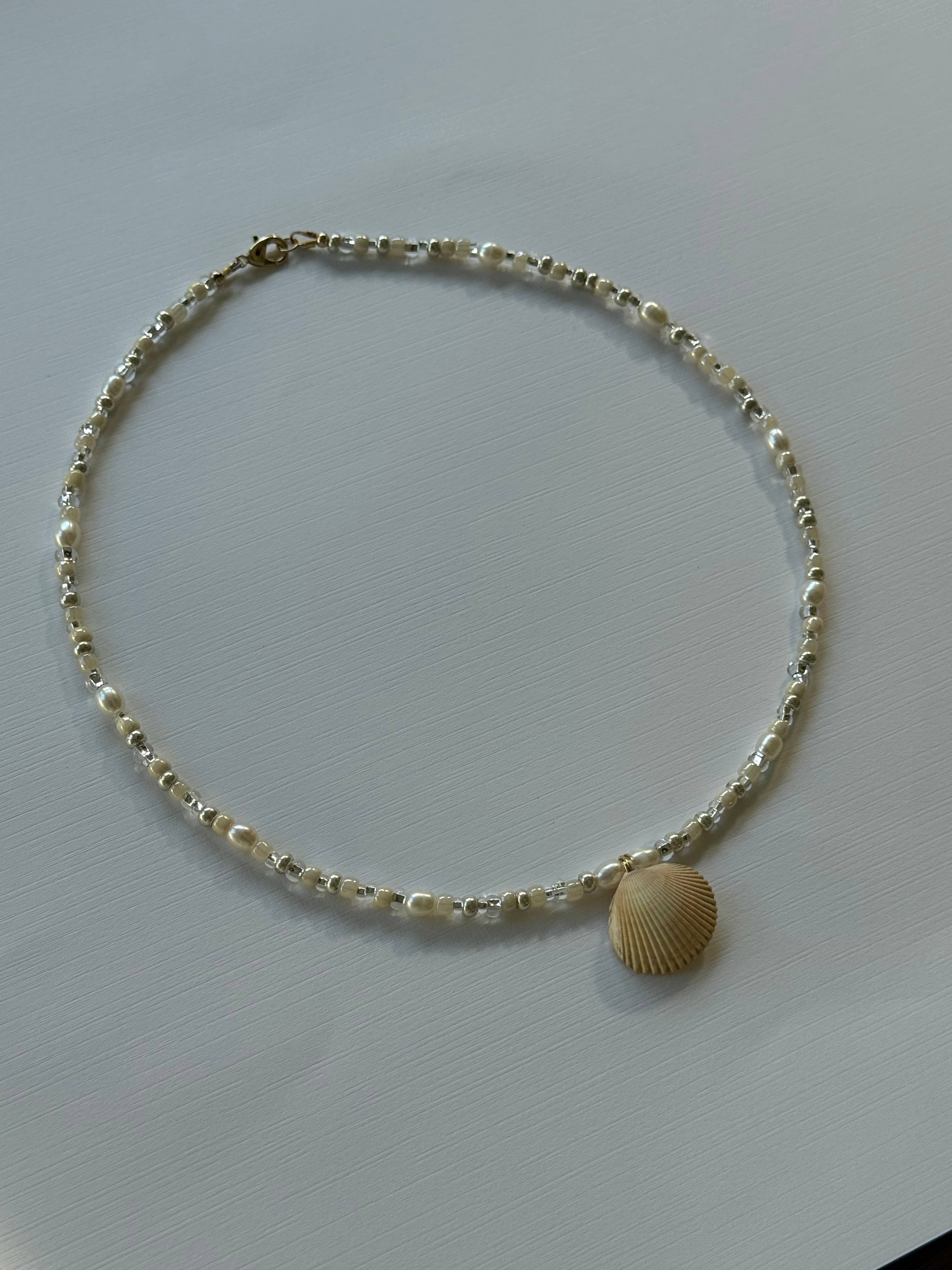 i said oui - Wholesale Beaded/pearl necklace - The Shell Game5