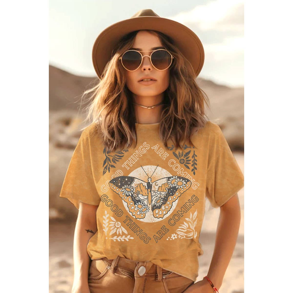 HRTandLUV – Engroshandel Grafisk t-shirt - Dame – GODE TING KOMMER MINERAL GRAPHIC TOP0