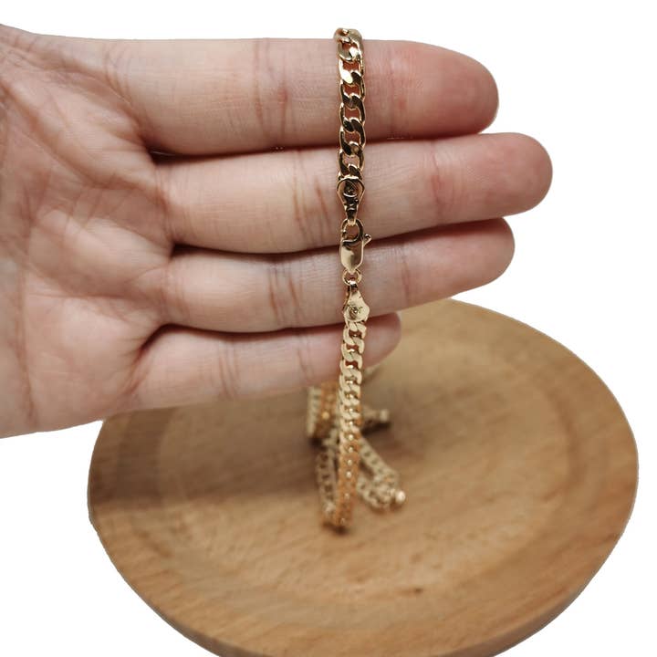 Aim Eternal - Vendita all'ingrosso Collane a catena e maglie - Collana a catena piatta in oro 18 carati, collana a catena da 19,6 pollici con finitura a barbazzale per la creazione di gioielli, collana a barbazzale di larghezza 4 mm con fermagli a moschettone | CN-684