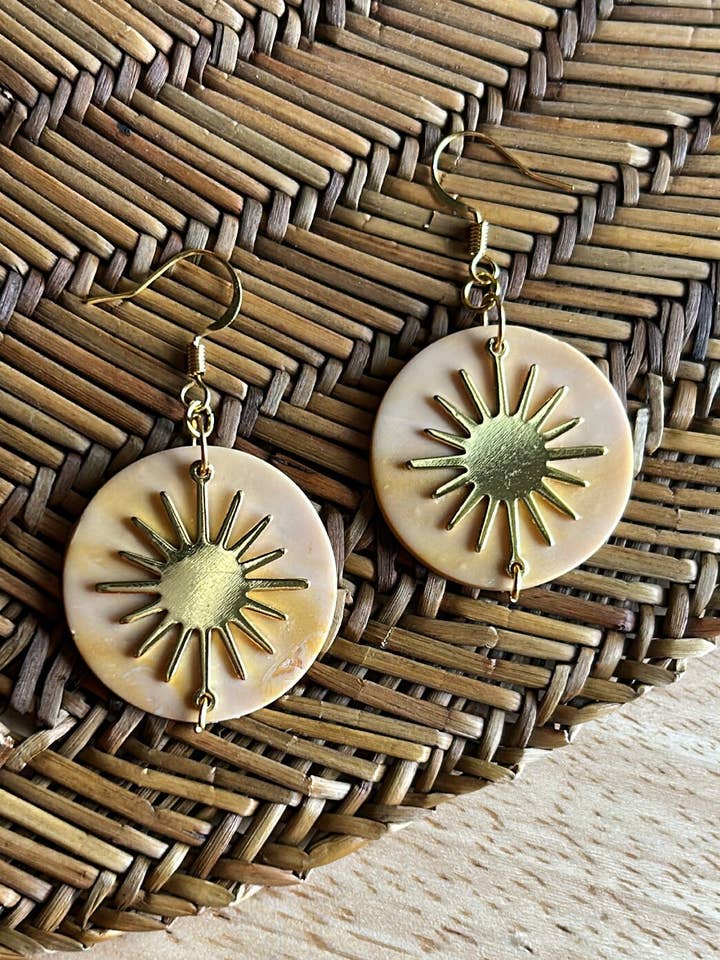 OORBELLEN VAN KLEI | Boho | Sun voor wholesale door Cutzy Cositas
