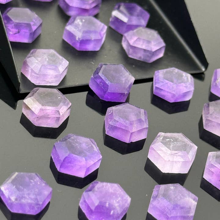 11 stuks natuurlijke amethist roosgeslepen cabochons, losse edelstenen, roosgeslepen ringsteen, amethist roosgeslepen, 8mm - 8,5mm voor wholesale door Akstar Gems