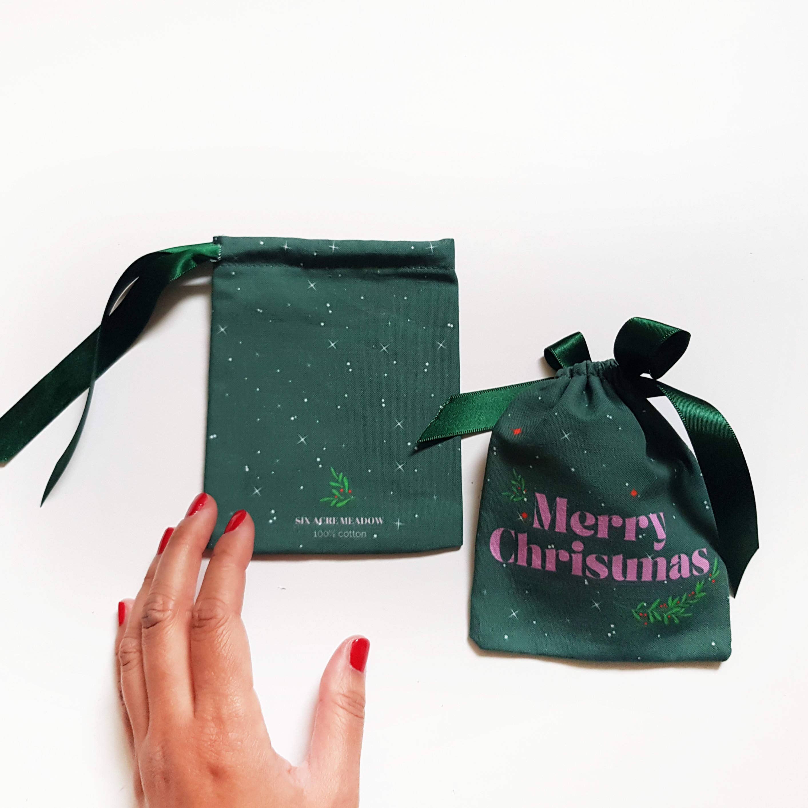 Six Acre Meadow – wholesale Gift bag – Forest Green/Pink Contemporary Christmas Gift Pouch1