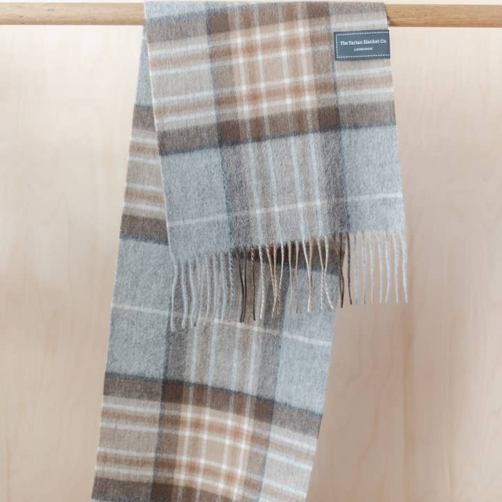 TBCo – wholesale Halsduk - Unisex – Lammull halsduk i Mackellar Tartan