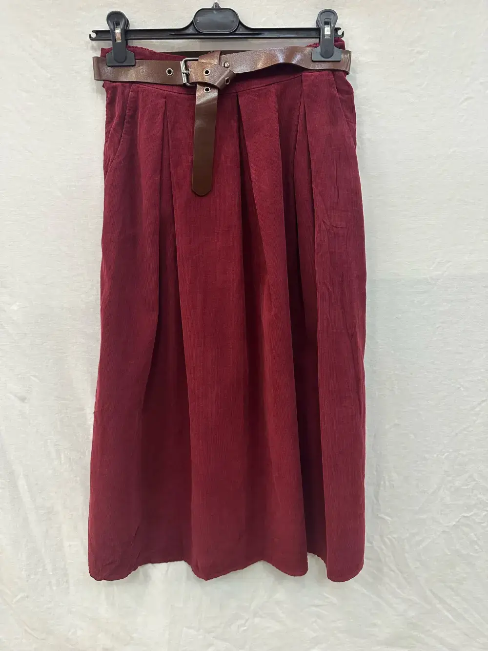 Mimi & Gogo - Wholesale Skirt - Women's - Velvet Skirt With Belt @8855_JuVCeinture3