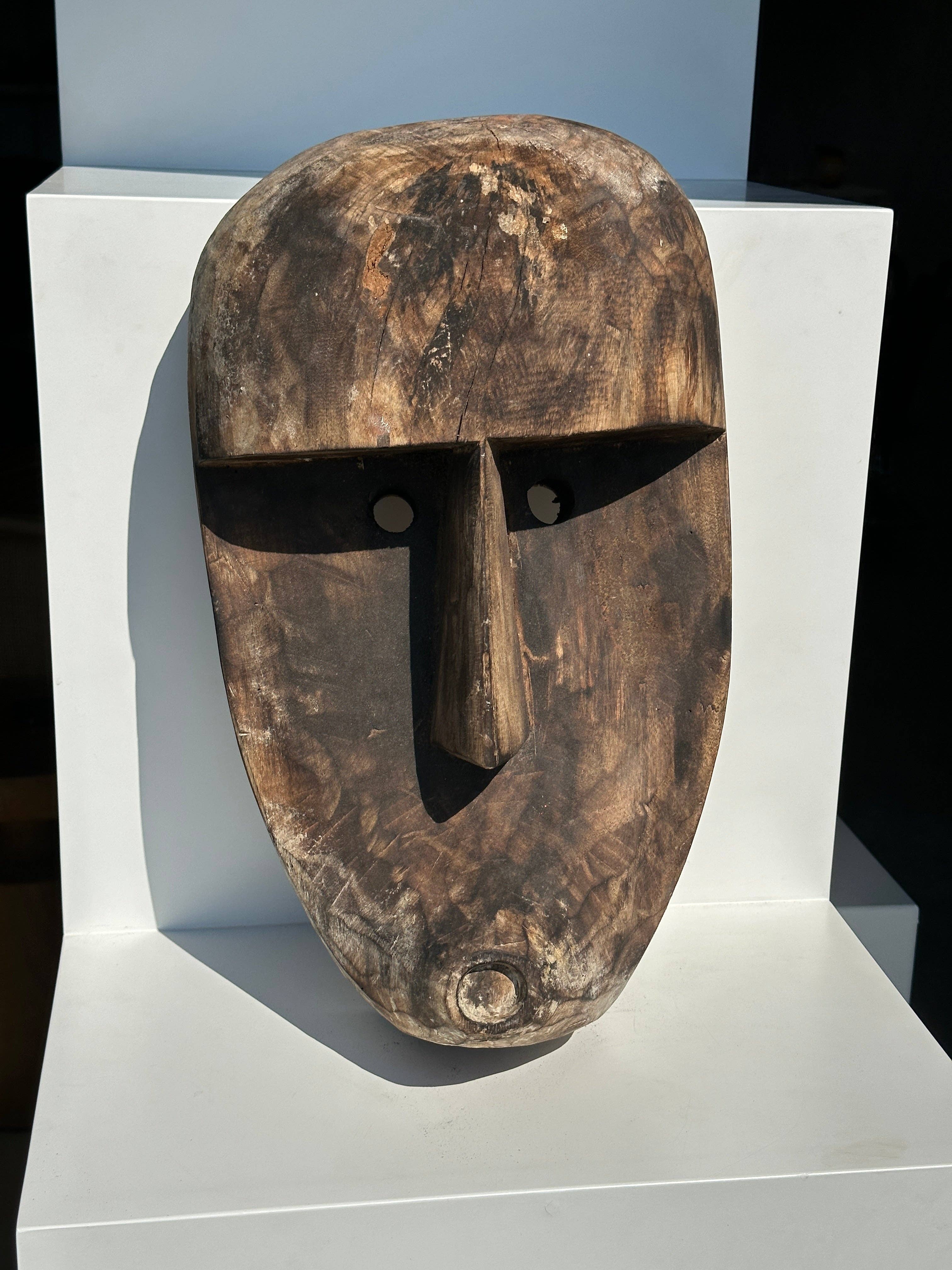Office Objets – wholesale Skulptur – Stor Timor-mask i patinerat trä, höjd ca 50 cm (3 stycken)6