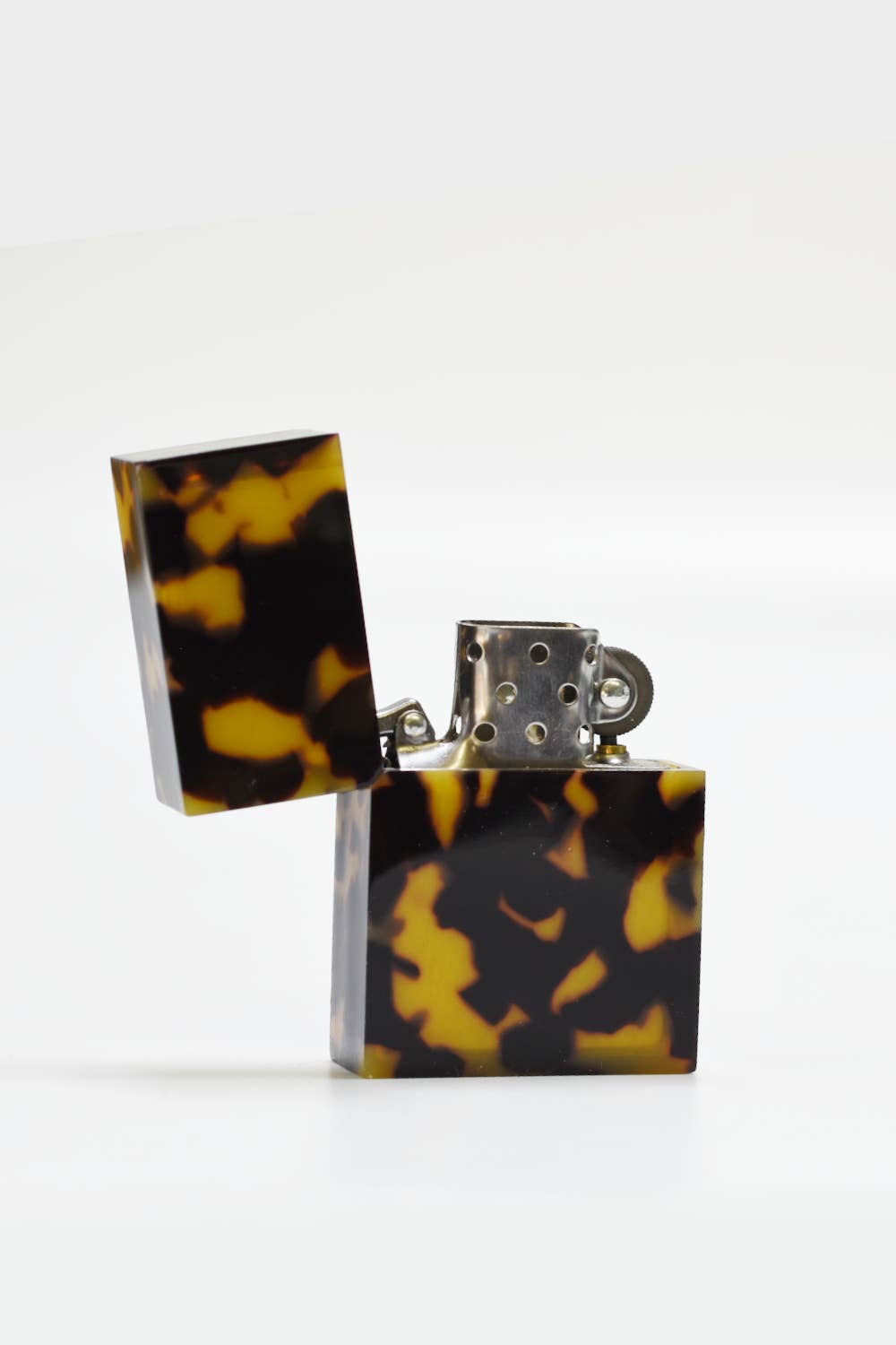 Curated Basics – wholesale Lighter – Tortoise Zippo Style Lighter