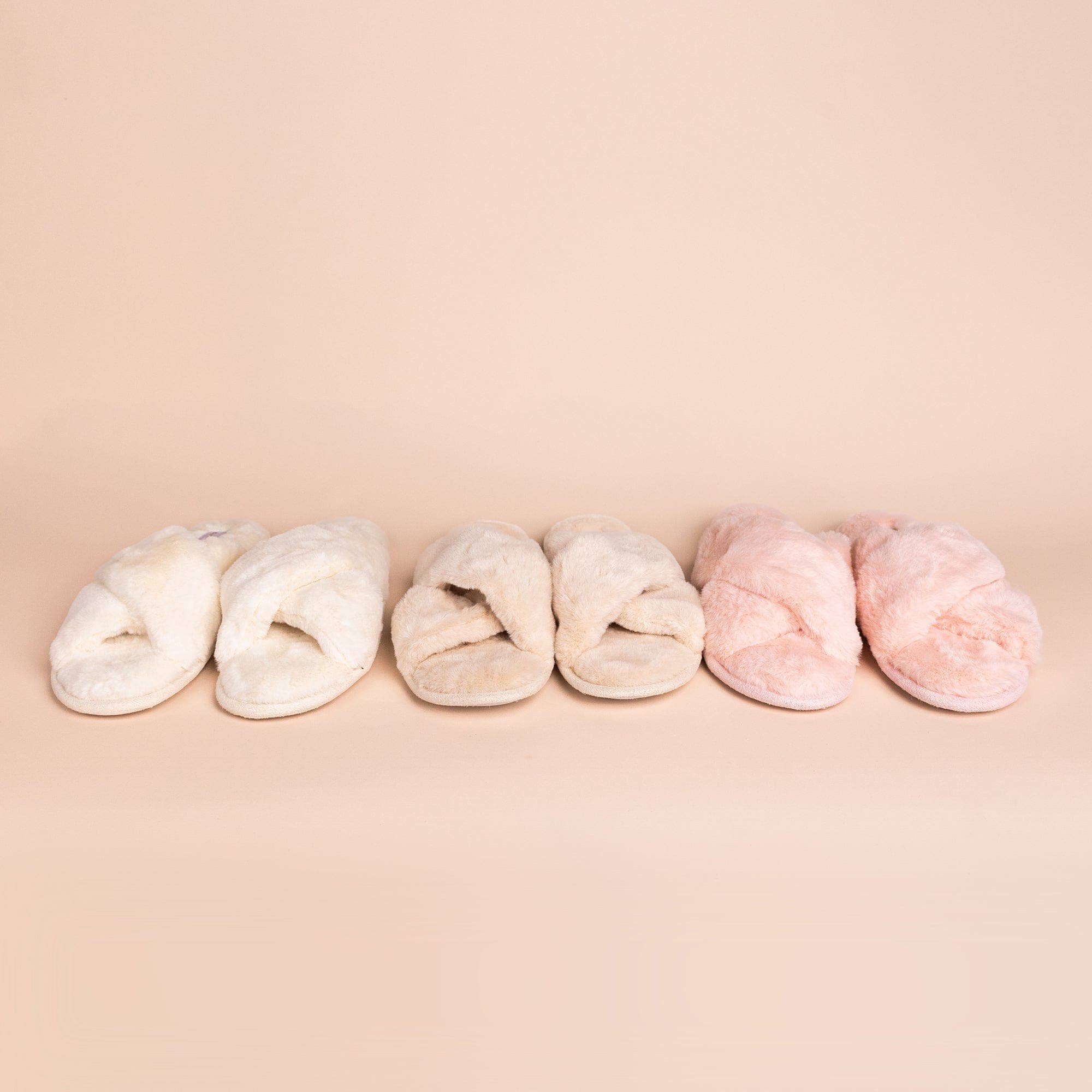 The Whole Bride - Wholesale Slippers – Women's - Fluffy Slippers0