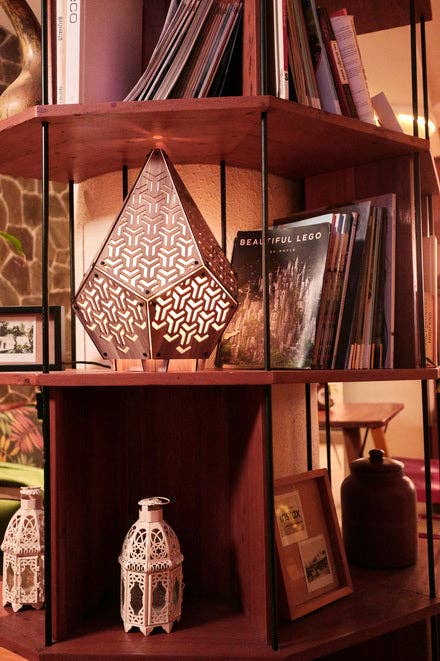 PAPERCRAFT WORLD - Vente Kit de bricolage - Lampe de table 3D en papercraft SINAR Arrow6