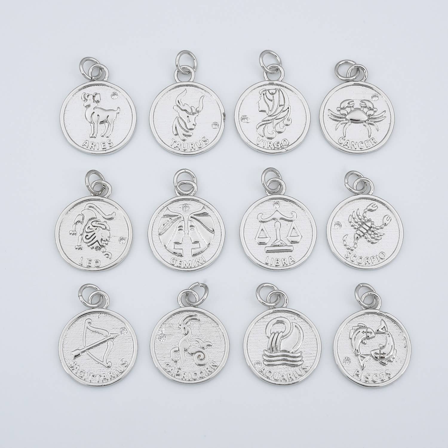 Beads Creation – Pendente/pingente individual por atacado – Pingente de Símbolo do Zodíaco Astrológico em Latão Banhado a Ouro 18K5