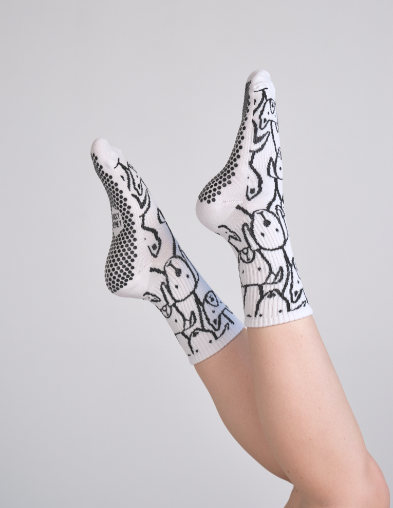 LUCKY HONEY - Wholesale Socks - Women's - The Animal Love Grip Sock2