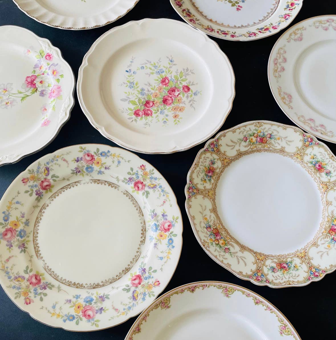 The Delicate Dish - Vente Assiette - Assiettes à dîner dépareillées vintage en porcelaine5