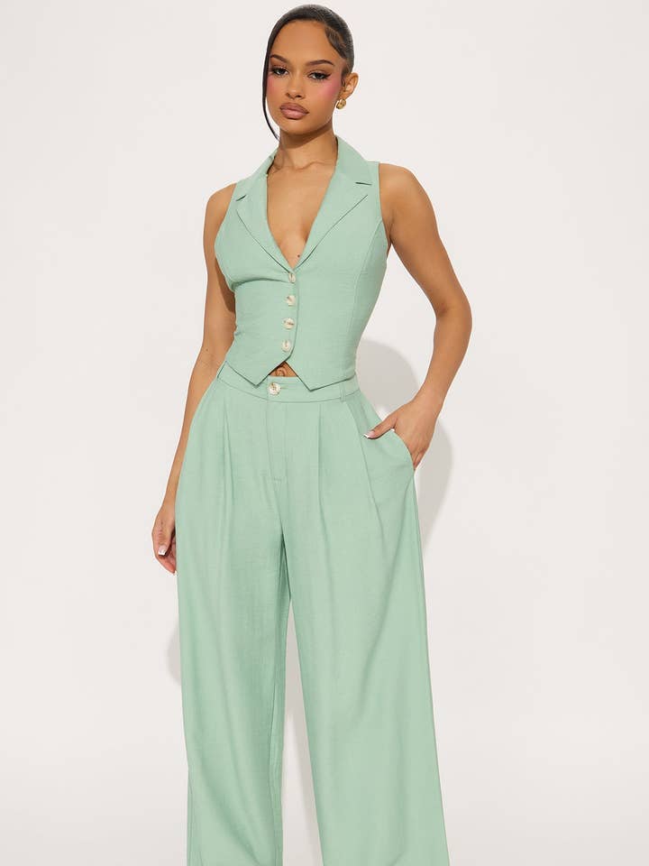 Completo con gilet con colletto abbottonato e pantaloni a gamba larga per la vendita all'ingrosso da parte di 5besties inc