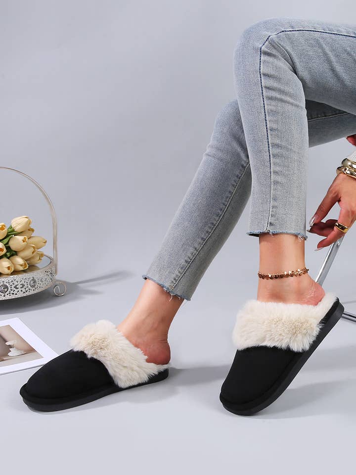 BELLICY / Cink-me - Wholesale Mules - Women's - LL500-2, Flat faux suede mules with faux fur trim2