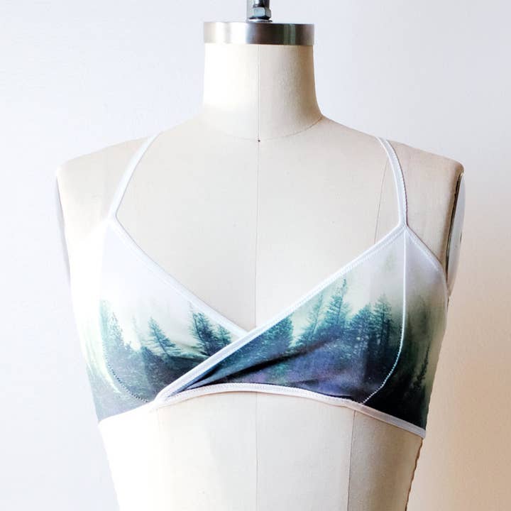 Hey Mavens! – Großhandel Bralette – Damen – Cover of Clouds Bralette//Weicher Cup-BH aus Baumwolle mit Waldmuster0