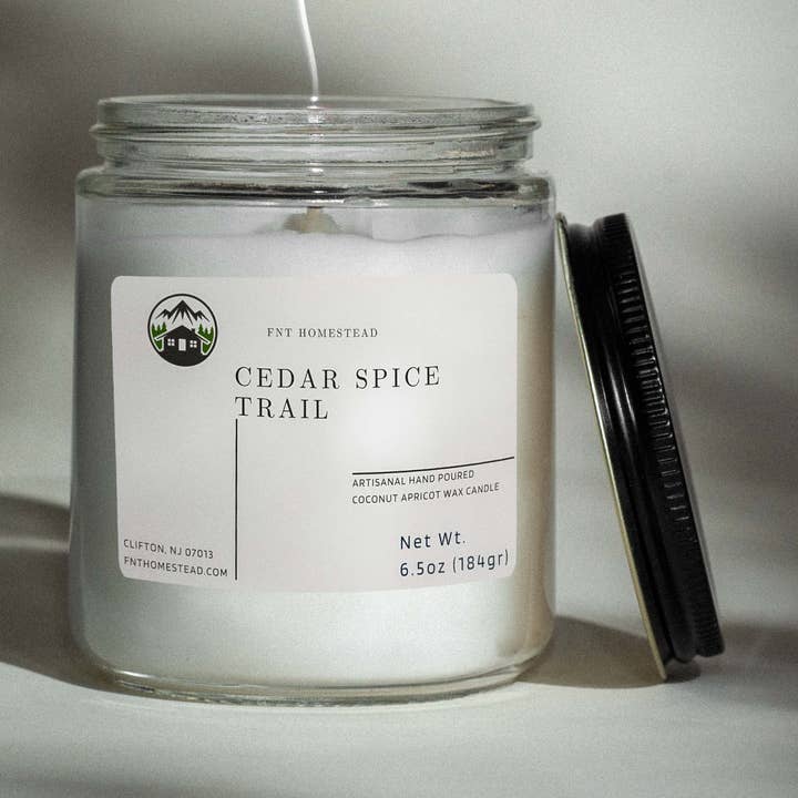 Candela Sentiero di Spezie di Cedro per la vendita all'ingrosso da parte di FNT Homestead