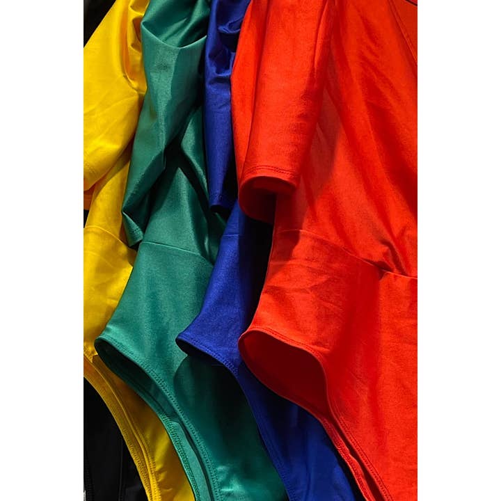 Curve Market - Wholesale Bodysuit - Women's - PLUS SIZE SURPLICE PUFF SLEEVE BODYSUIT3