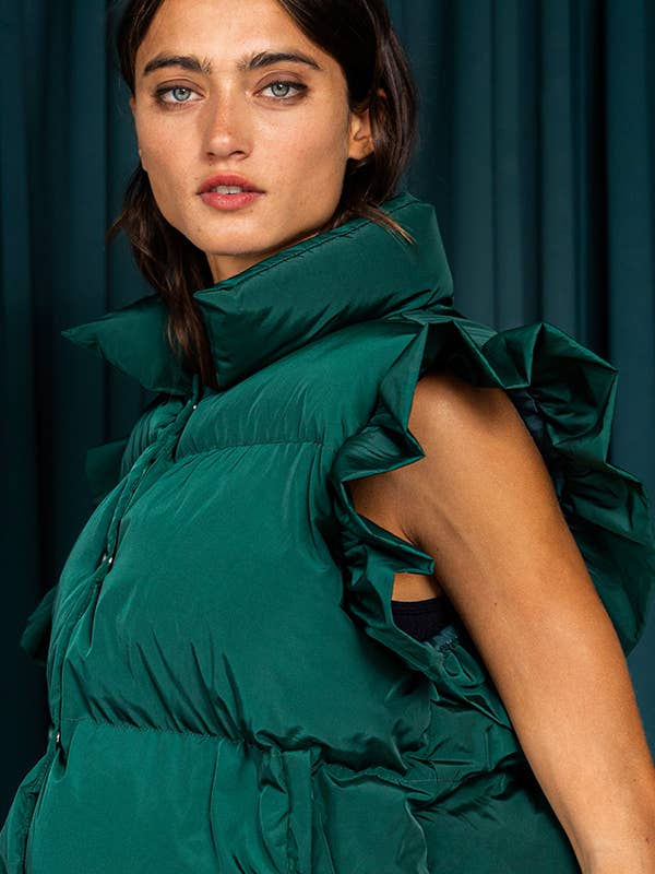 BUCKETLIST INC - Wholesale Outerwear Vest - Women's - IT1813-1 Ruffle Sleeve Crop Down Vest30