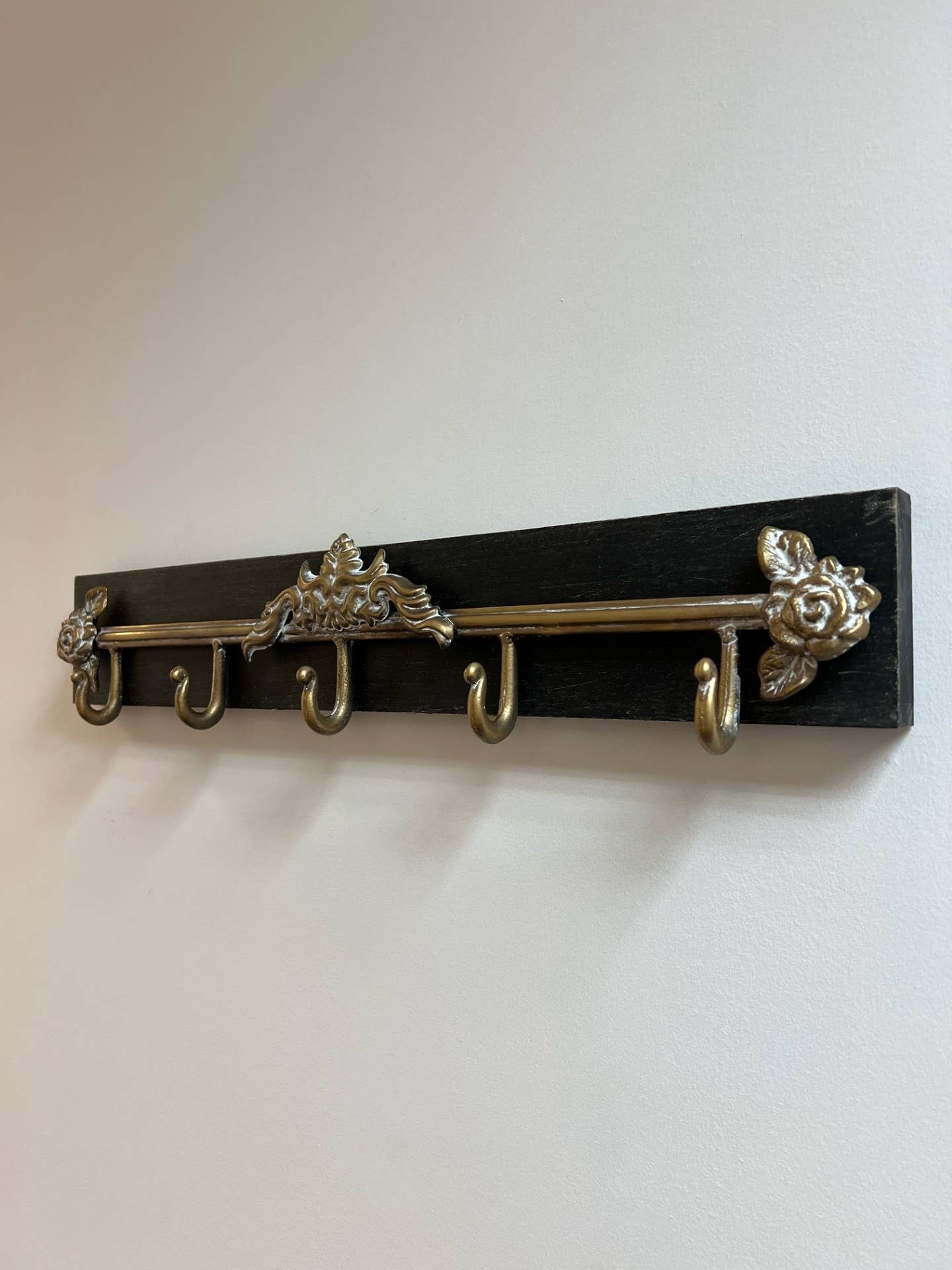 Vagabond Vintage - Wholesale Wall Hook - RETRO WALL HOOK RACK1