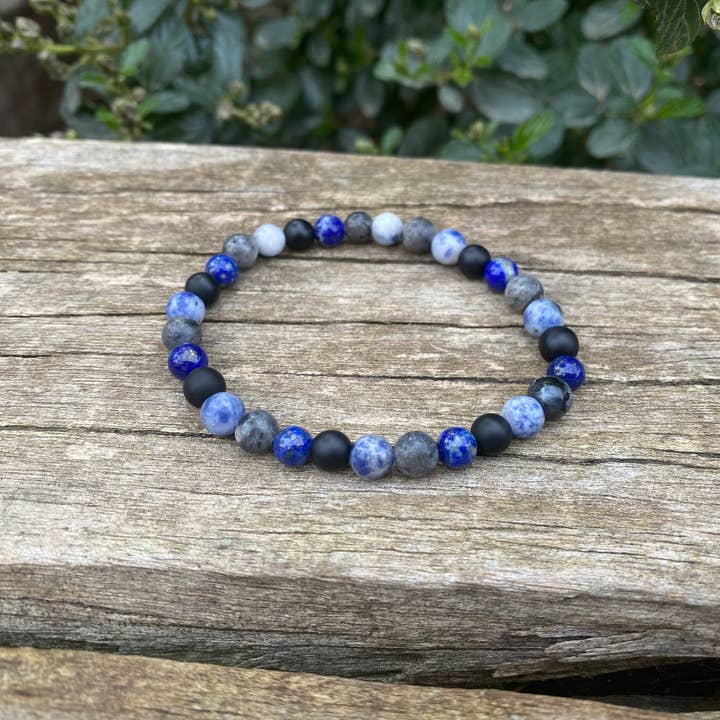Bracciale elastico per litoterapia in sodalite, lapislazzuli, agata nera e labradorite per la vendita all'ingrosso da parte di Boutique Bohème