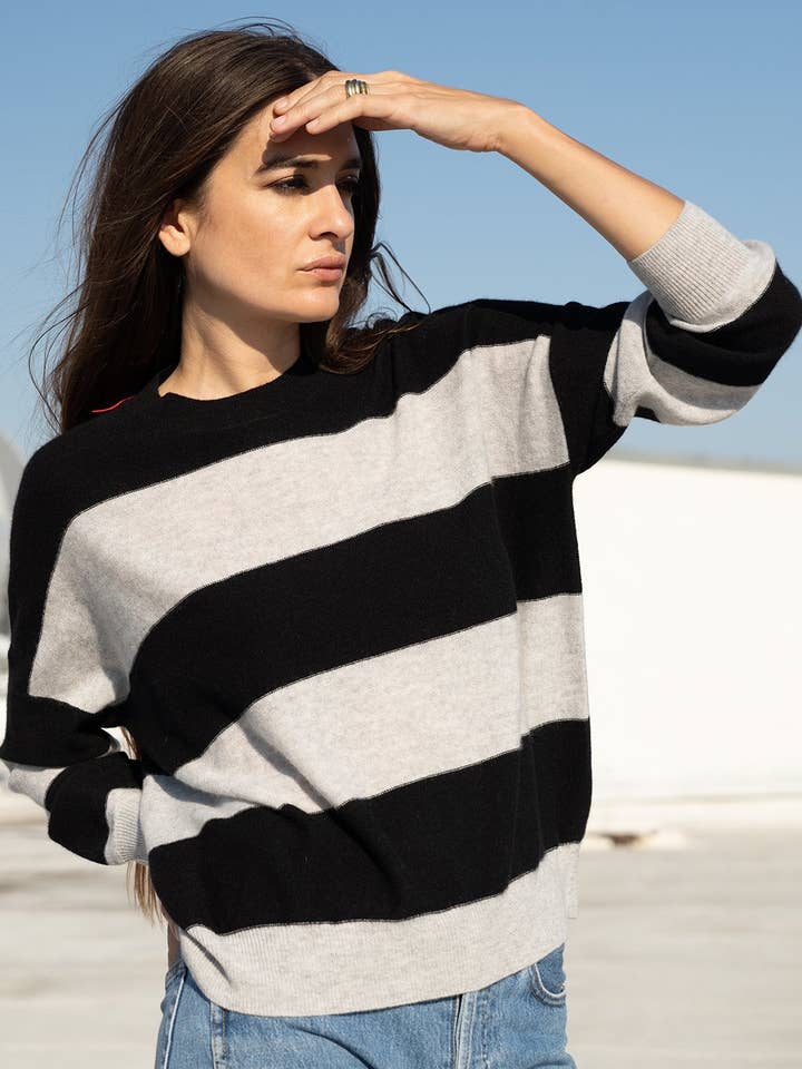 Charlie Stripe - Salt/Sort for engroshandel hos Parrish LA