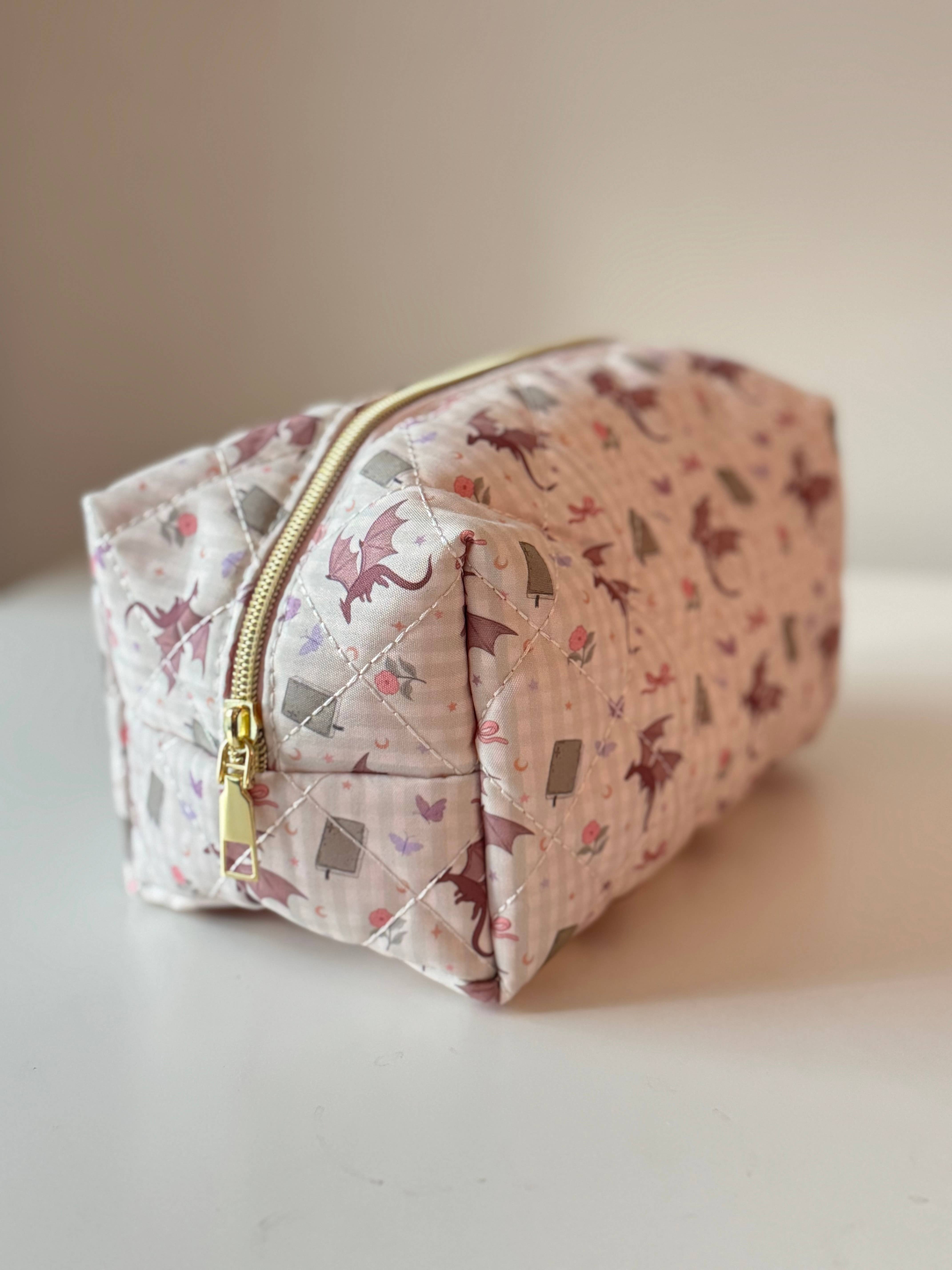 CrescentCatCo - Wholesale Makeup/Cosmetic Bag - Fantasy Reader Gingham Dragon Quilted Makeup Pouch5