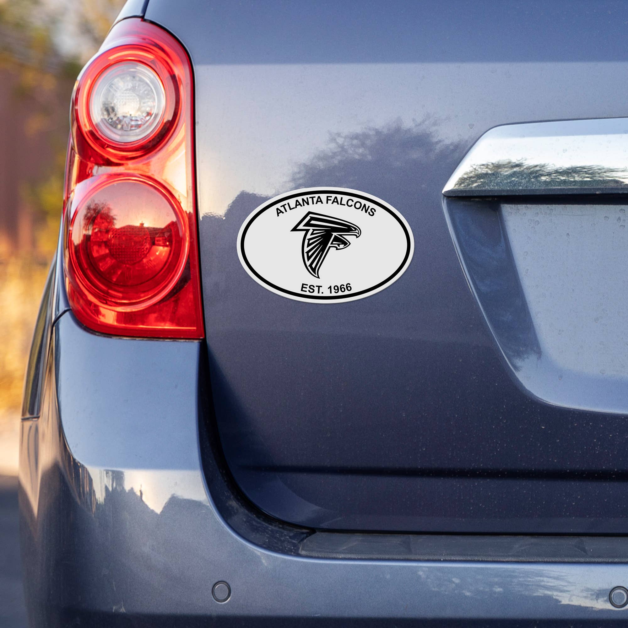 Rico Industries - Wholesale Sticker - NBA  San Antonio Spurs  Black and White Oval Sticker1