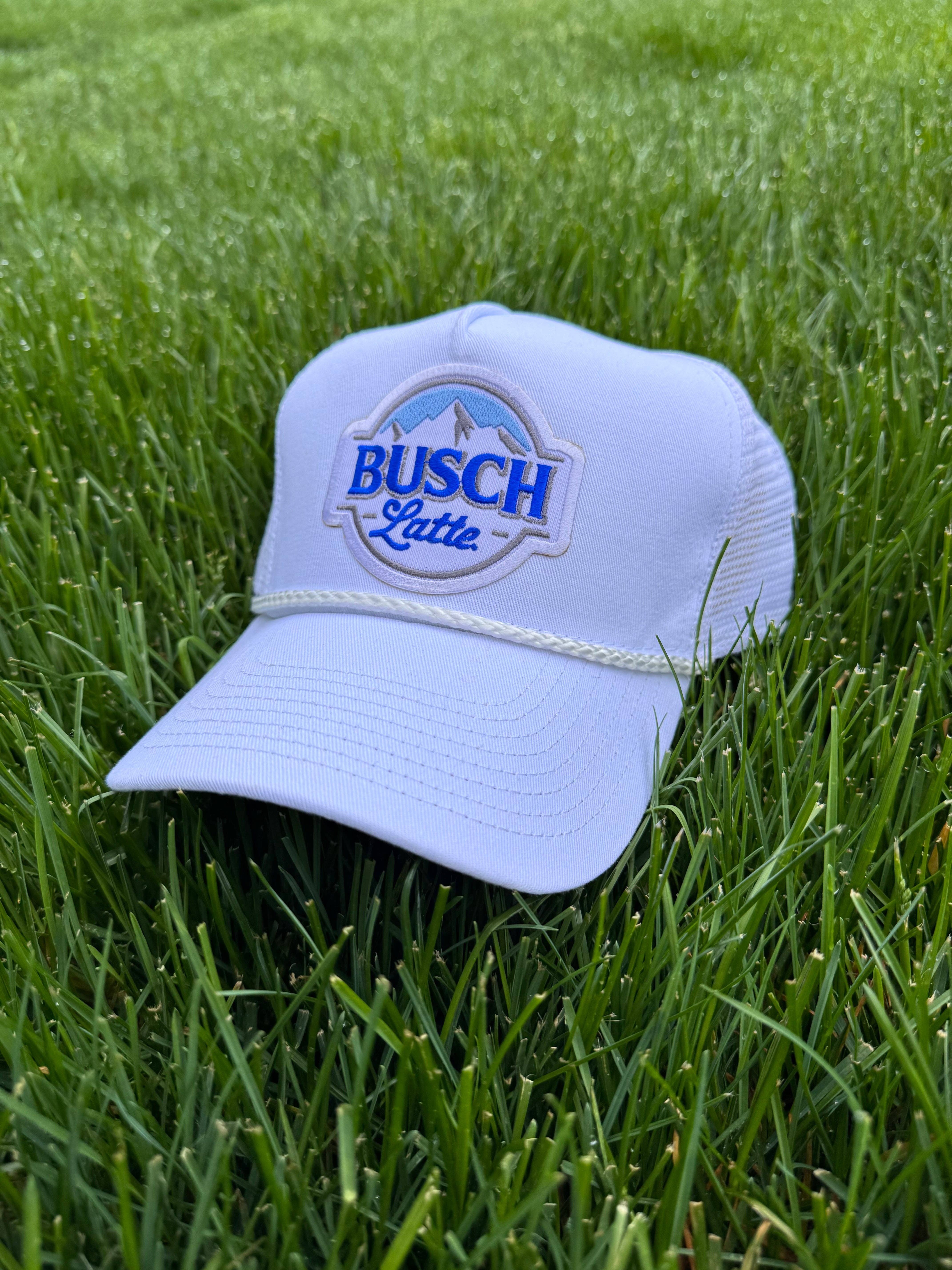 River Bent Hat Co. – Engroshandel Trucker hat - Unisex – Busch Latte Hvid Trucker2