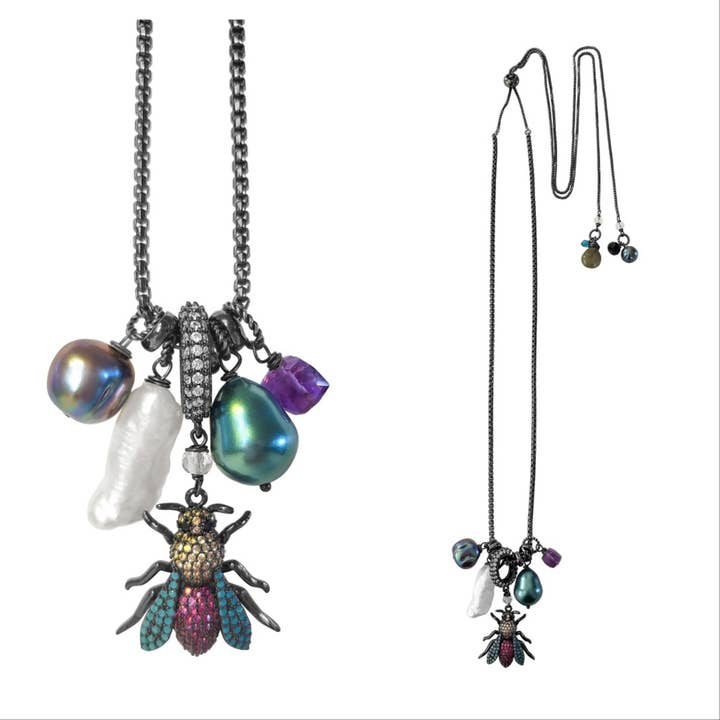 Teal Fly Charm Halskette für den Großhandel von Ilze Jewelry