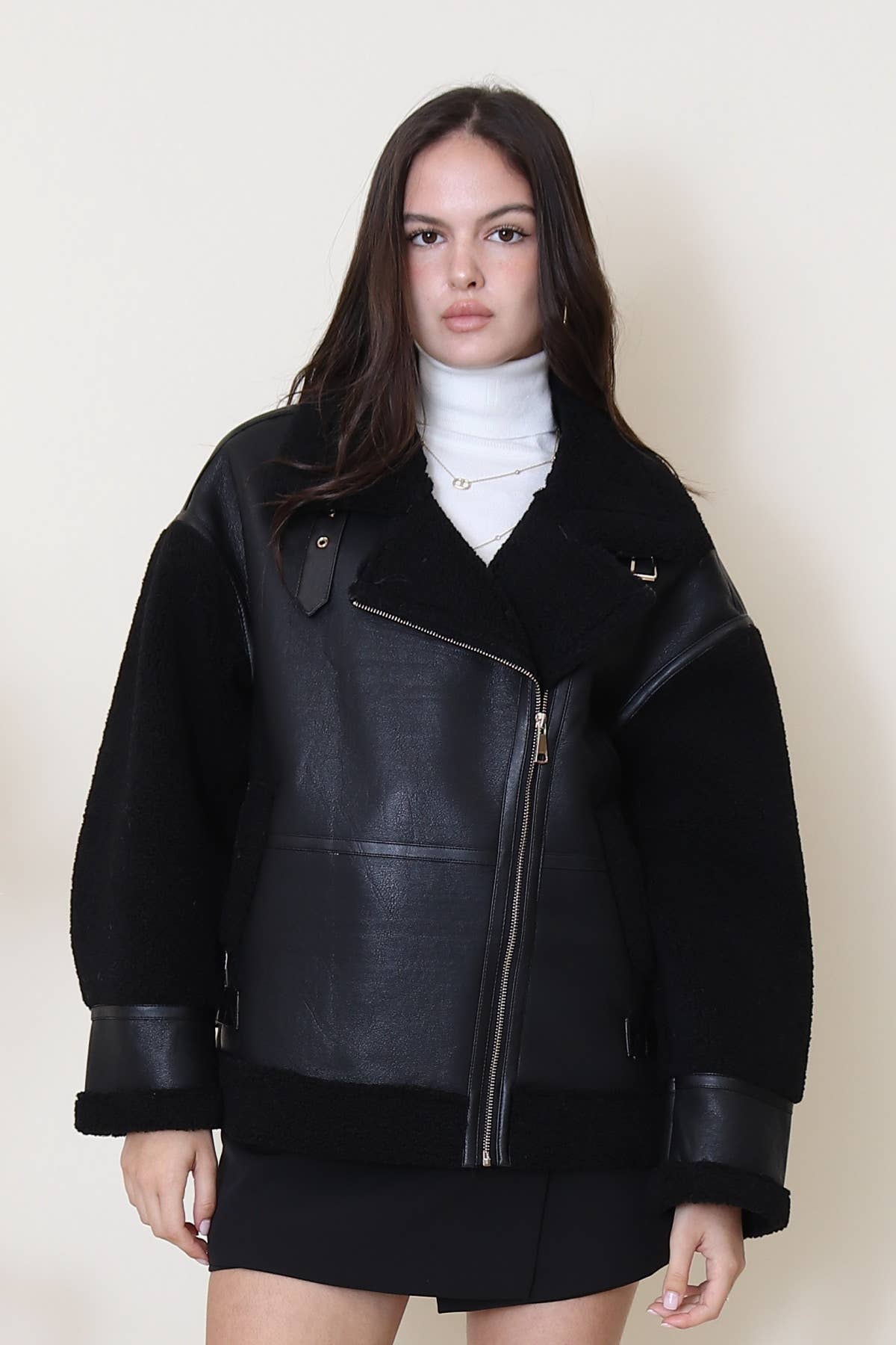 Nero Cappotto oversize in finta pelle scamosciata con zip in vendita all'ingrosso su Faire1