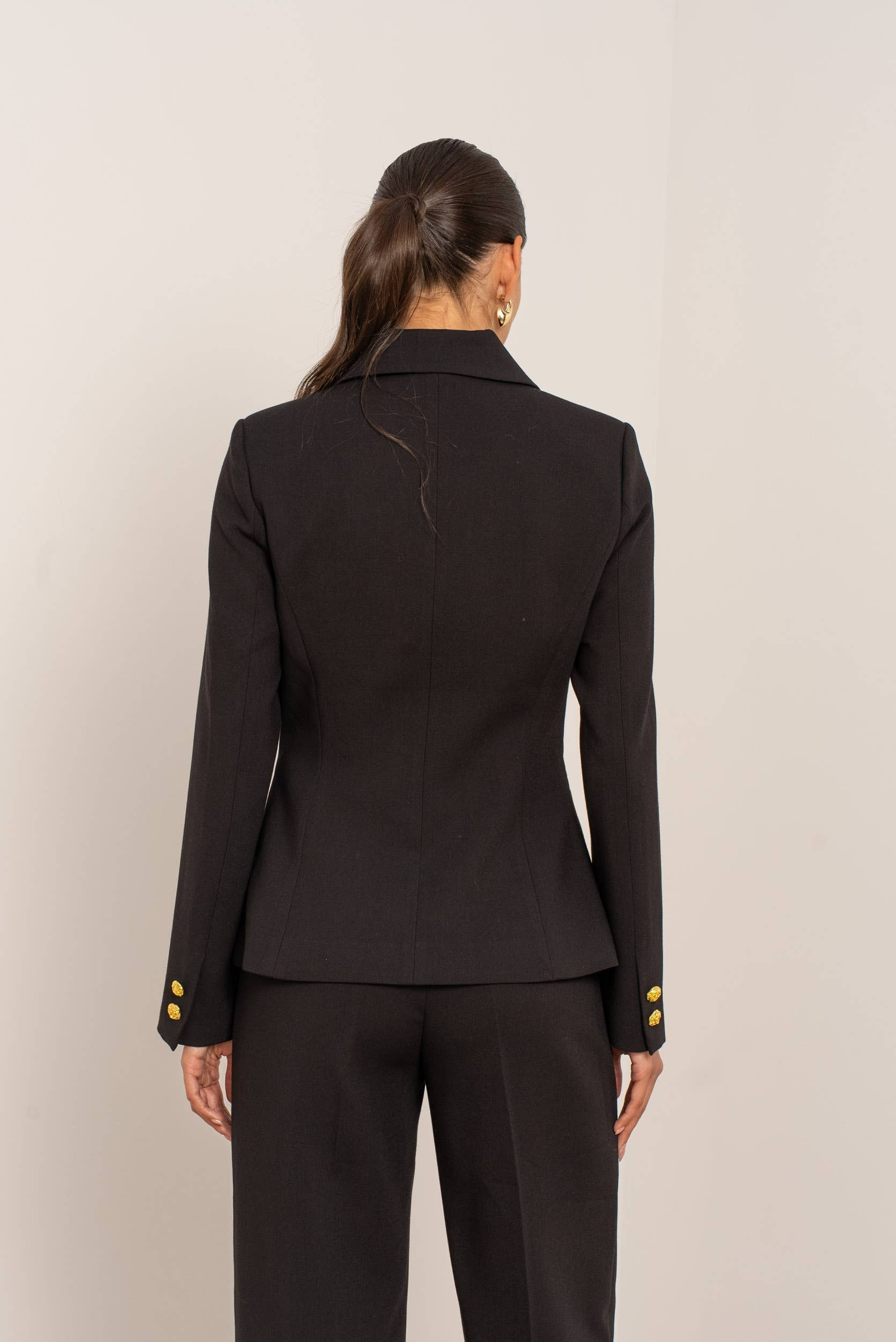 Attentif Paris - Wholesale Jacket - Women's - [Aura] Fitted jacket with shirt collar and gold buttons8