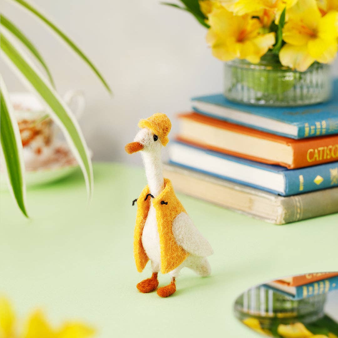 Sew Heart Felt - Wholesale Decorative Tabletop Object - Walter Duck1