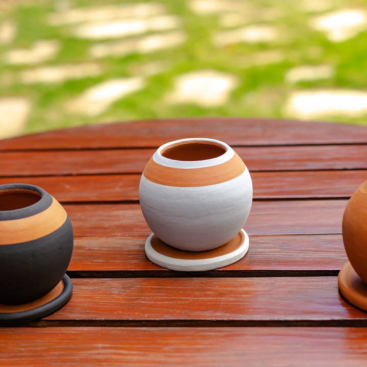 Women of the Cloud Forest - Wholesale Plant Pot - Round Planter with Drainage Plate1