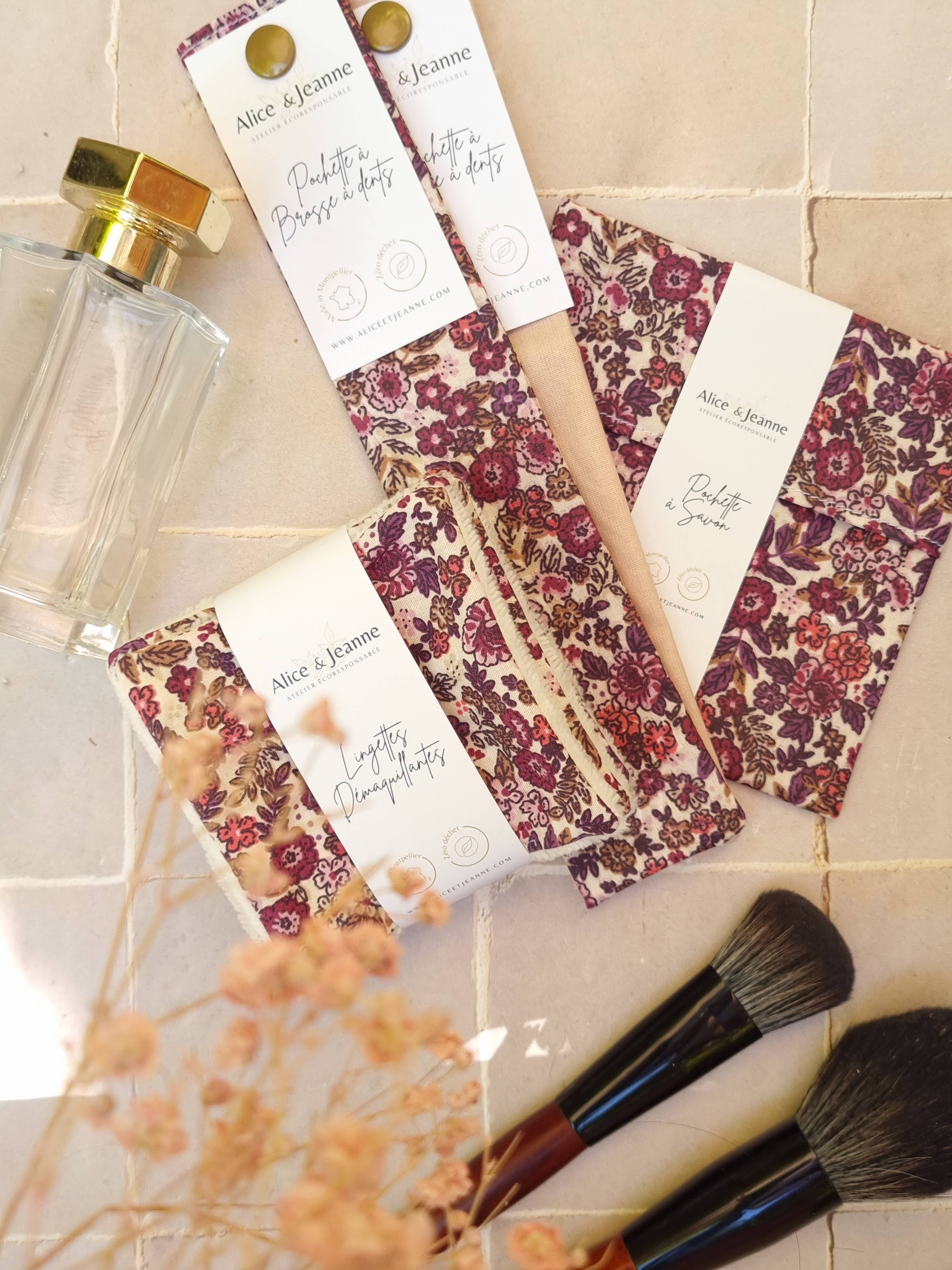 Alice et Jeanne - Wholesale Makeup Remover - Lily Washable Makeup Remover Wipes X54