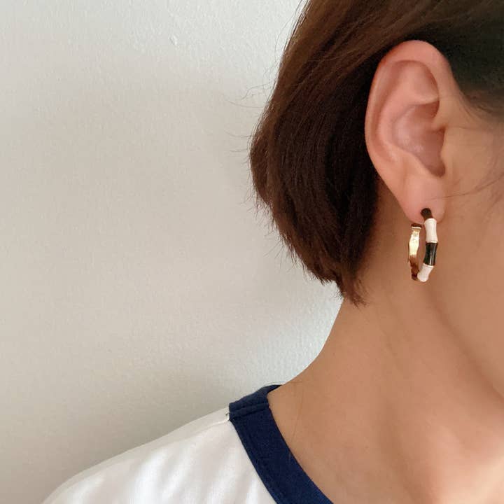 Ellison+Young - Wholesale Hoop Earrings - Small Color Block Baboo Hoop Earrings