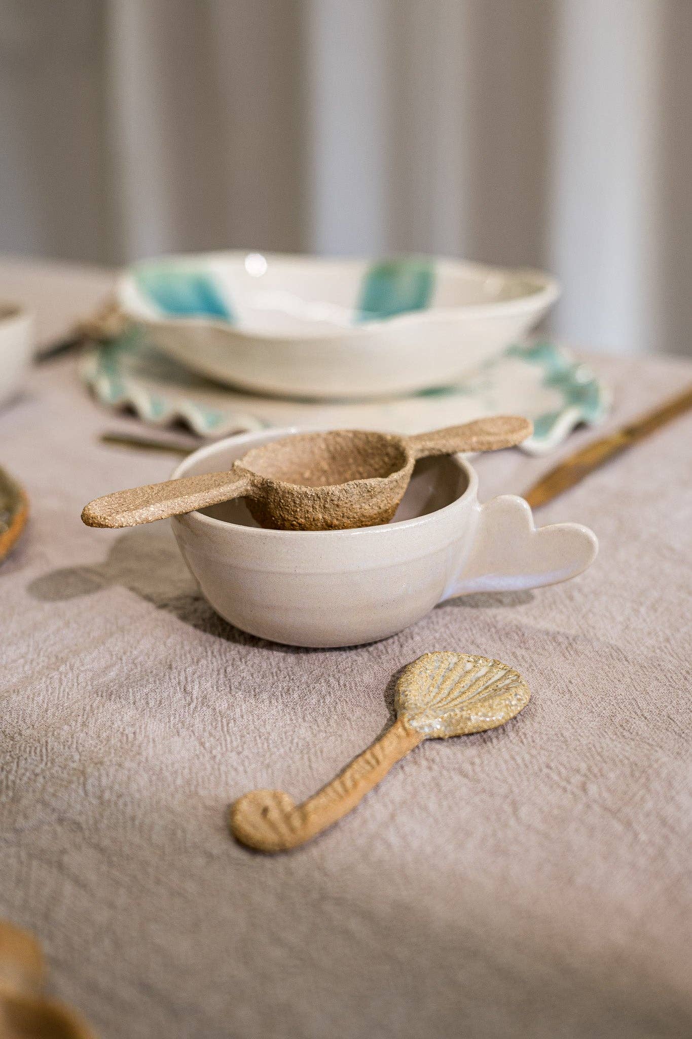 Laëtitia Fauchere – wholesale Coffee/tea cup – “L'Amoureuse” mug1